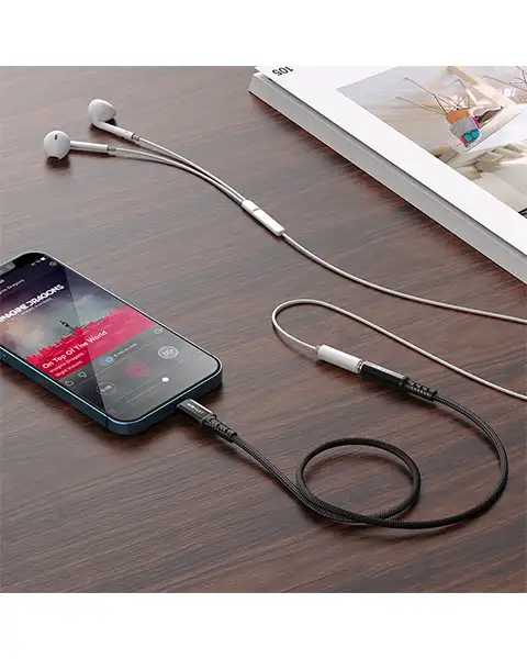 AcefastC1-05AudiocableforLightningto3.5mmfemale