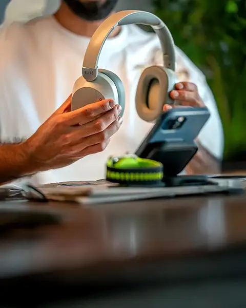  Amazon Echo Spot Smart Alarm Clock with Alexa-Black