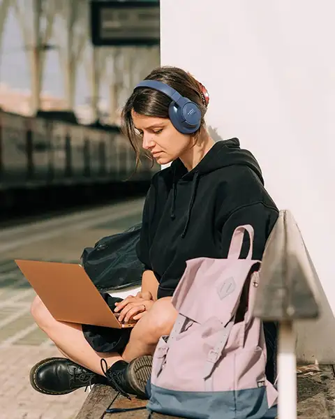 JBL Tune 770NC Adaptive Noise Cancelling Wireless Over-Ear Headphones-Blue